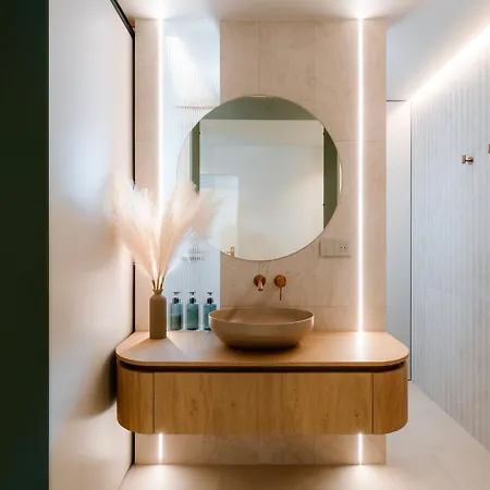 Becomfy - Exclusive Old Town Apartman